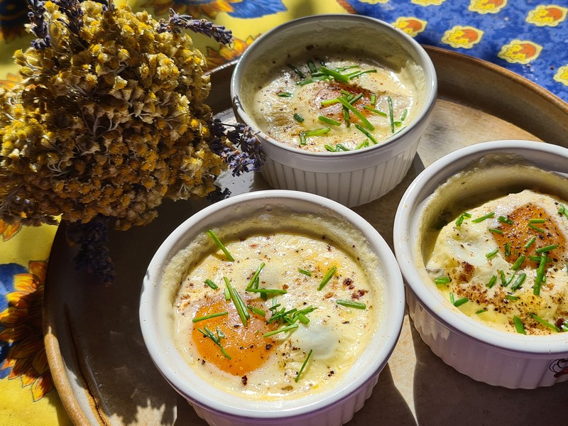 recettes françaises oeufs cocotte aux champignons