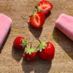 Glace aux yaourt de brebis et fraises