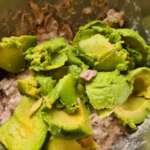 Avocats farcis au thon et coco 0003