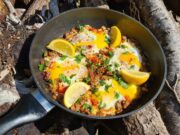 Poêlée d’agneau aux oeufs (Irak)