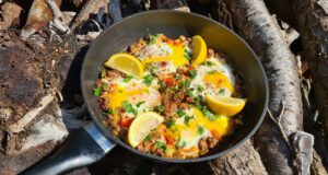 Poêlée d’agneau aux oeufs (Irak)