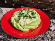 Salade d’avocat au poisson mayo (Guinée)