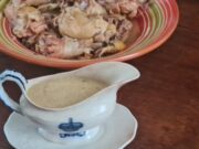 Poulet aux champignons à la normande
